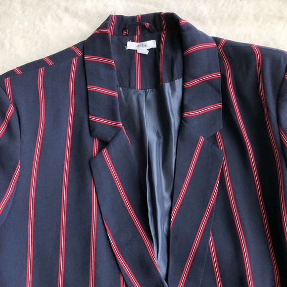 Stunning Striped Long Blazer/Overcoat - Picture 8 of 8